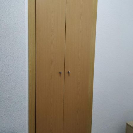 Hostal Cuatro Torres Madrid Kültér fotó